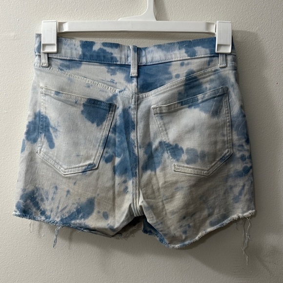 THE GAP Blue Tie-Dye Jean Shorts Frayed SIZE 26 US 4 Casual BBQ Beach Day Walk - Picture 5 of 6